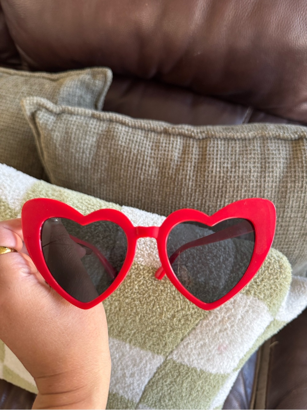 SHEIN Red Heart-Shaped Sunglasses